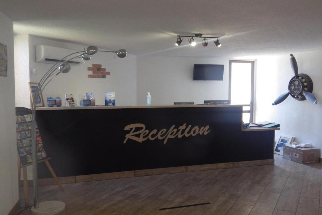 Brit Hotel Toulon - La Valette Екстер'єр фото